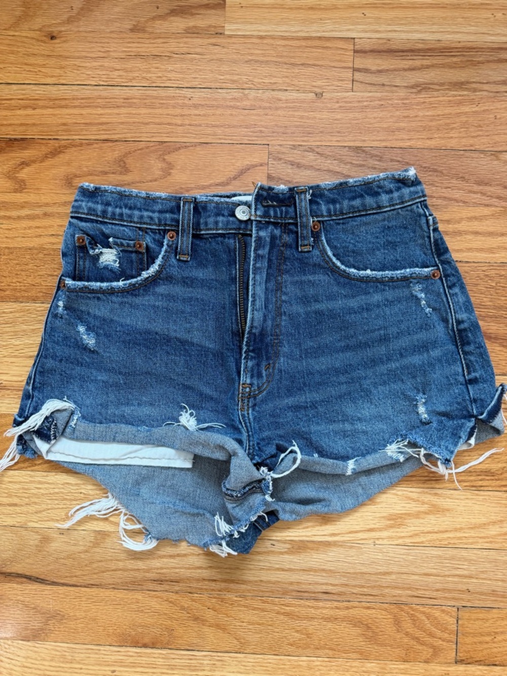 Abercrombie high rise mom shorts